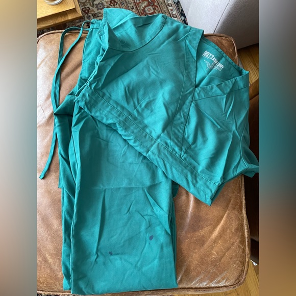 Scrub bundle - Picture 5 of 10